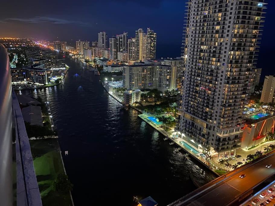 Miami Beach 1B/1B Incredible View Apartment With Kitchen Hallandale Beach Bagian luar foto