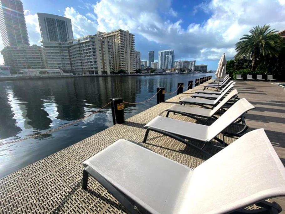 Miami Beach 1B/1B Incredible View Apartment With Kitchen Hallandale Beach Bagian luar foto