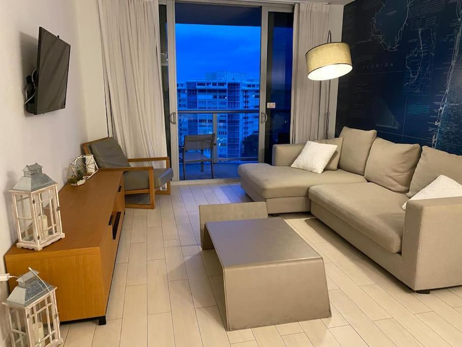 Miami Beach 1B/1B Incredible View Apartment With Kitchen Hallandale Beach Bagian luar foto